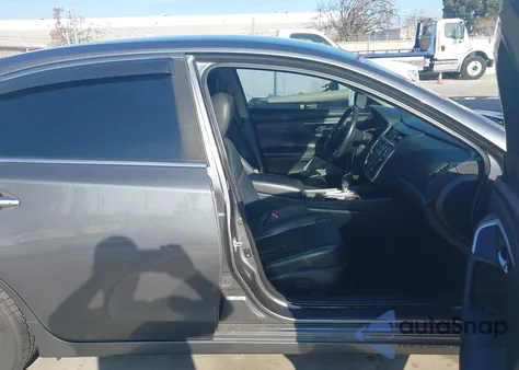 2018 Nissan Altima 2.5 Sl из США, поврежденный, VIN 1N4AL3AP0JC191031